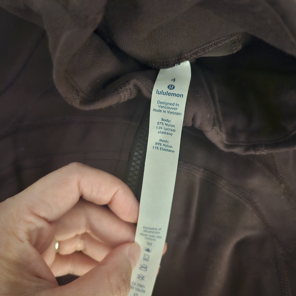 lululemon athletica Women's Jacket - Deep Purple - Picture 3 of 3